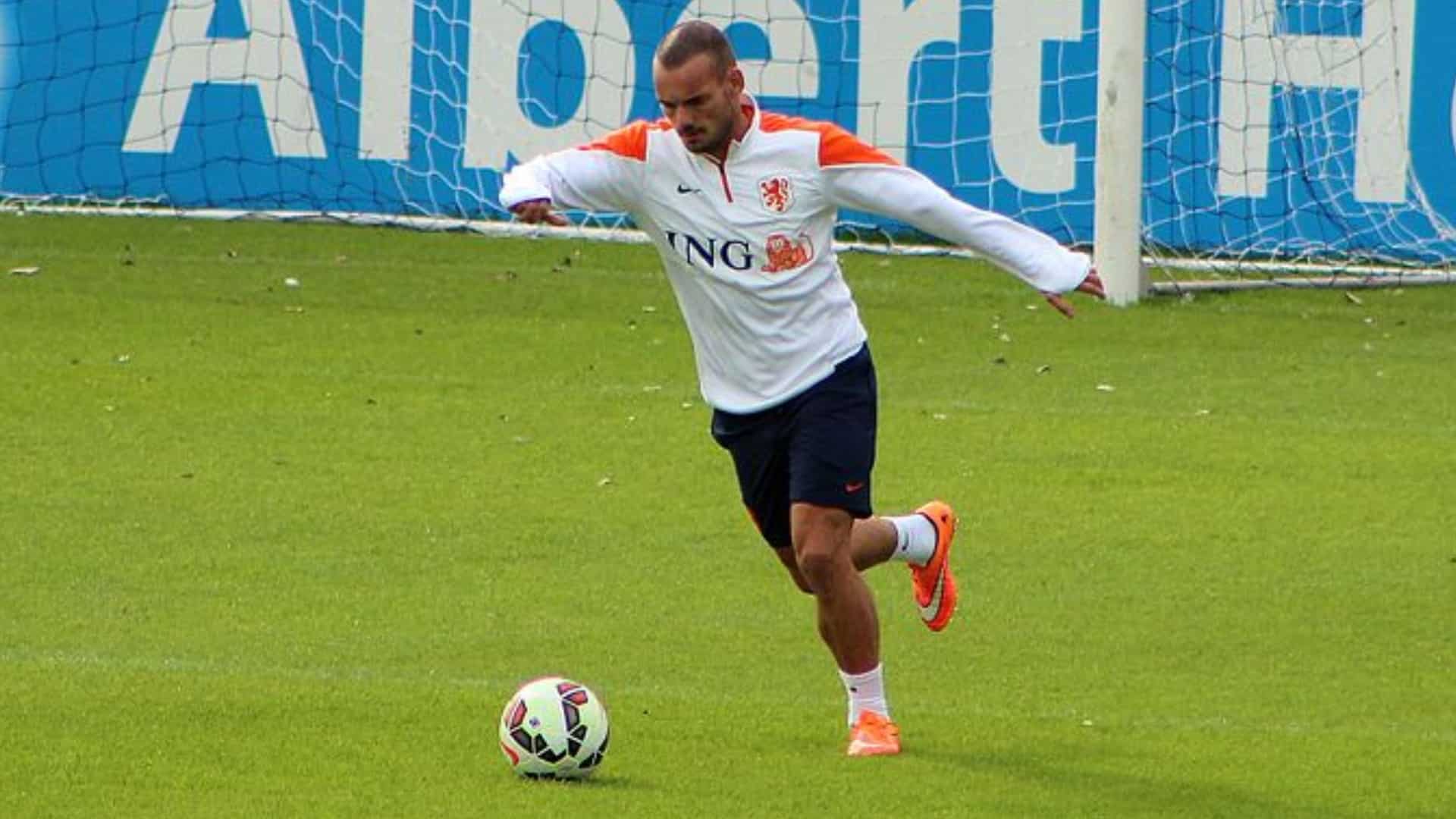 wesley sneider man utd exclusive